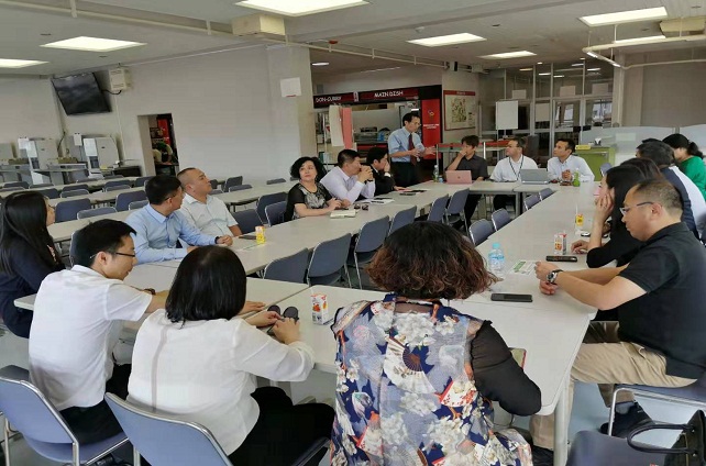翔鹰中央厨房人员与校园团餐联盟静冈大学营养食堂考察