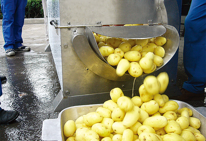 翔鹰自动洗菜机整个操作过程安全且轻松,方便高效